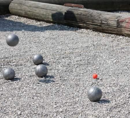 Un terrain de pétanque pour les amateurs